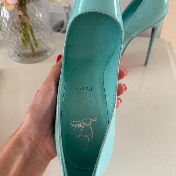 Christian Louboutin Tiffany Blue Heels – Never Worn on the street - Picture 5 of 6